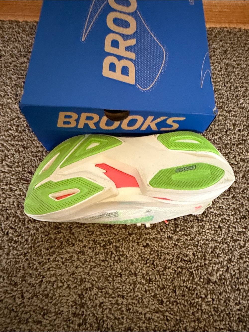 Brooks Hyperion Max 3-Women's size 9.5-Coconut-Green Gecko-Pink Clay - Picture 11 of 16